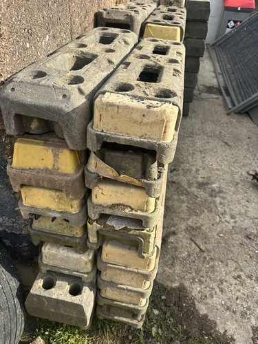 Heras fencing feet - heras,